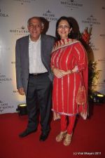 at Abu Jani and Sandeep Khosla_s 25th year bash in Grand Hyatt, Mumbai on 8th Nov 2011 (76).JPG
